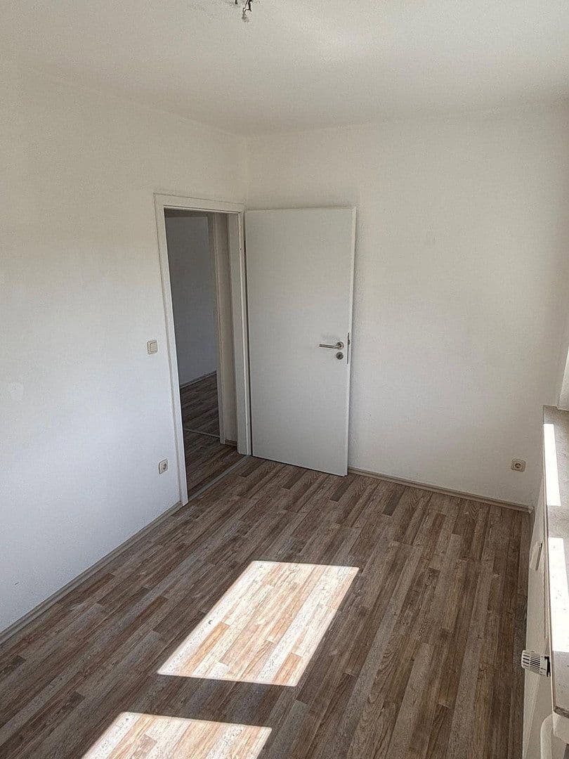 Pronájem bytu 3+1 65 m², Drei Knappen 18, Oberhausen, Severní Porýní-Vestfálsko Pronájem bytu 3+1 65 m², Drei Knappen 18, Oberhausen, Severní Porýní-Vestfálsko