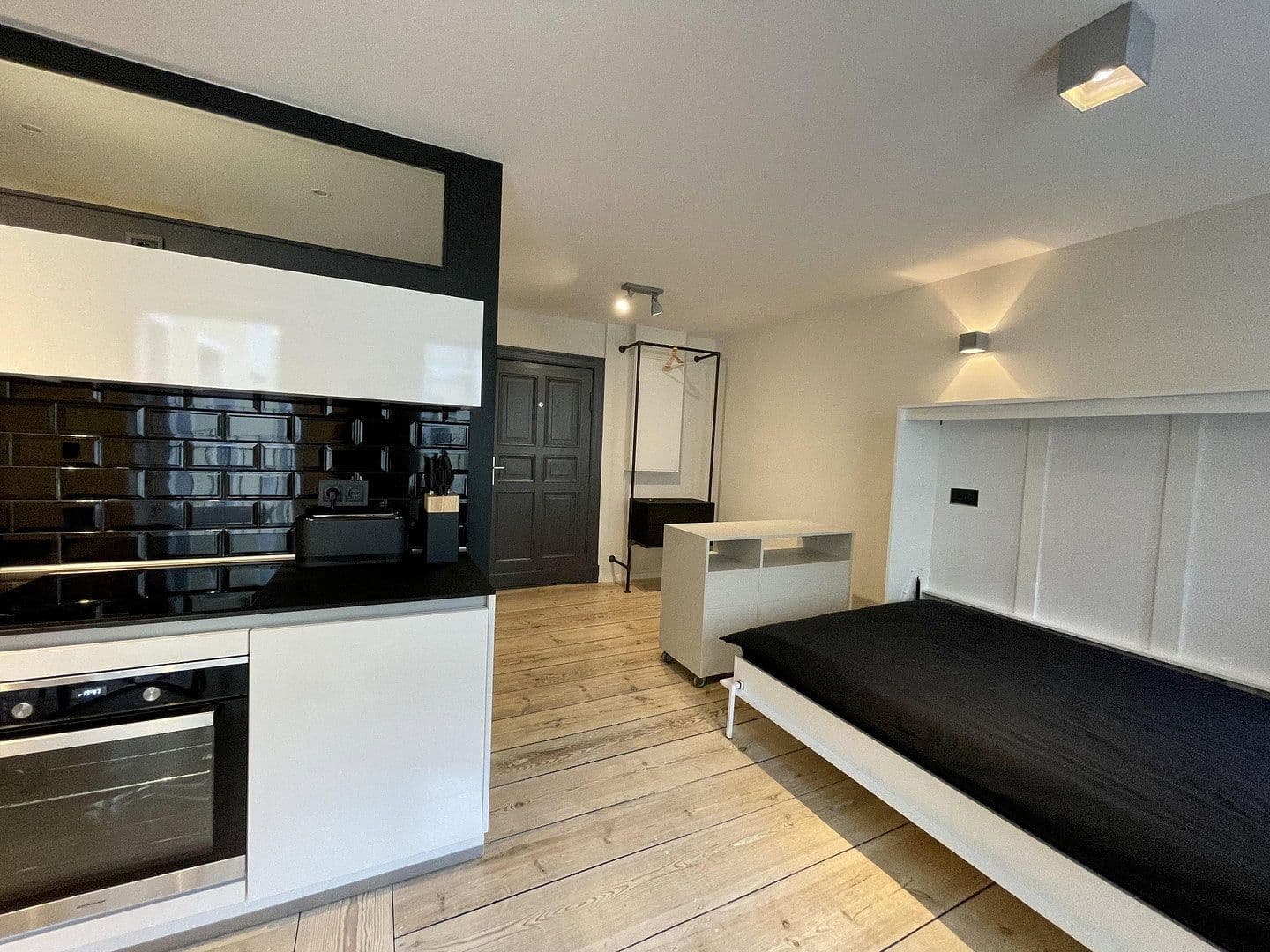 Prodej bytu 1+1 35 m², Yorckstr. 61, Berlin, Berlín Prodej bytu 1+1 35 m², Yorckstr. 61, Berlin, Berlín