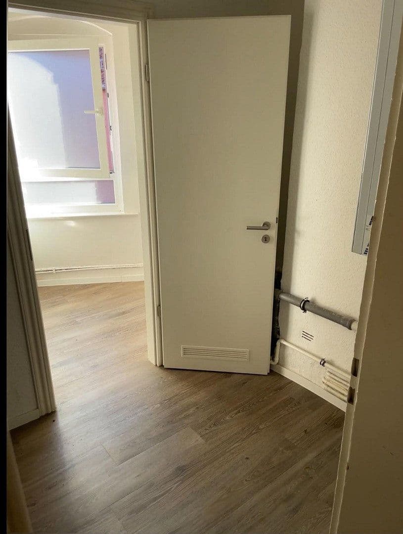 Pronájem bytu 2+1 59 m², Hahnenstraße 9, Hannover, Dolní Sasko Pronájem bytu 2+1 59 m², Hahnenstraße 9, Hannover, Dolní Sasko
