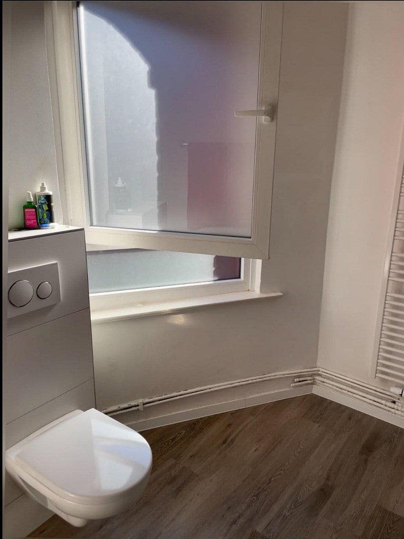 Pronájem bytu 2+1 59 m², Hahnenstraße 9, Hannover, Dolní Sasko Pronájem bytu 2+1 59 m², Hahnenstraße 9, Hannover, Dolní Sasko