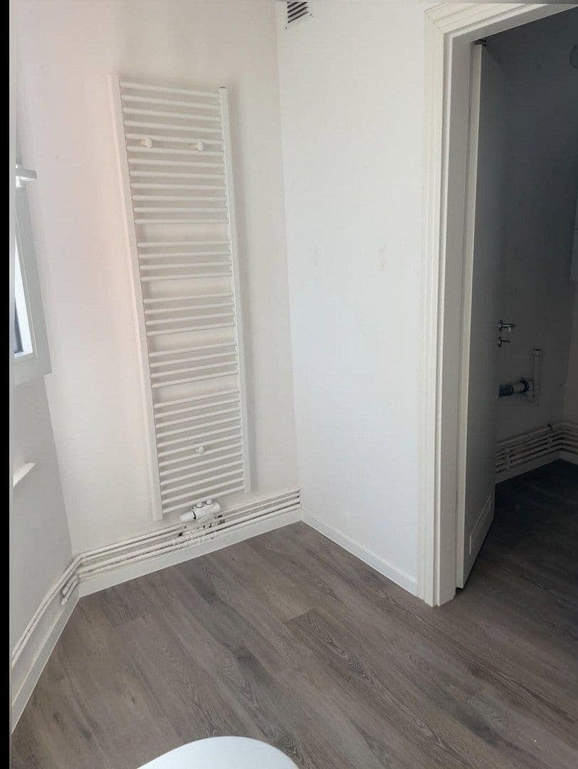 Pronájem bytu 2+1 59 m², Hahnenstraße 9, Hannover, Dolní Sasko Pronájem bytu 2+1 59 m², Hahnenstraße 9, Hannover, Dolní Sasko