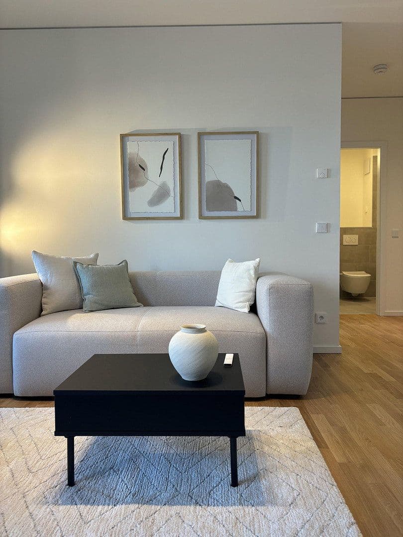 Pronájem bytu 2+1 56 m², Berlin, Berlín Pronájem bytu 2+1 56 m², Berlin, Berlín