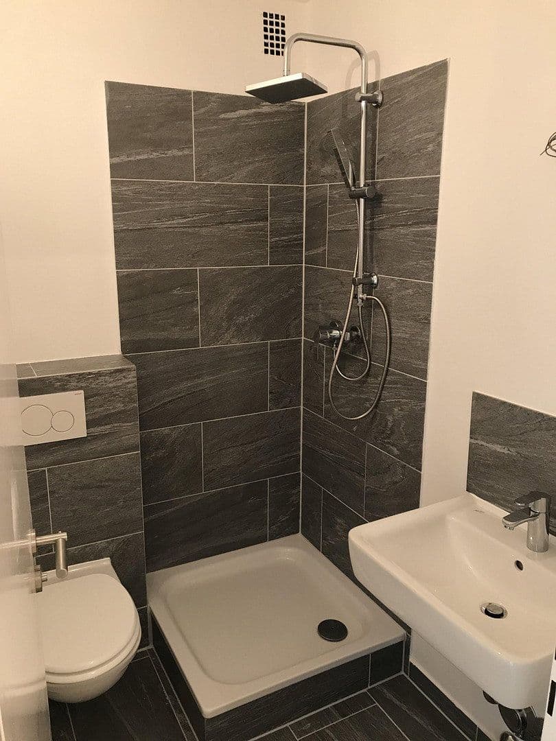 Pronájem bytu 1+1 34 m², Hügelstraße 251, Frankfurt am Main, Hessen Pronájem bytu 1+1 34 m², Hügelstraße 251, Frankfurt am Main, Hessen