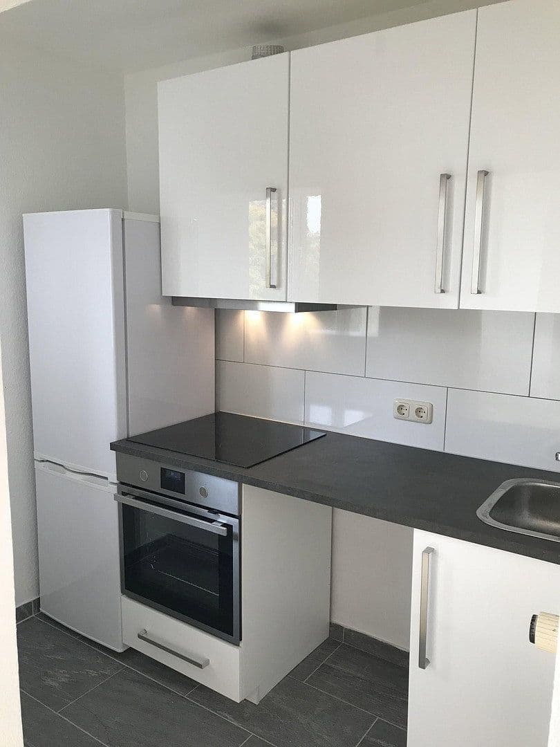 Pronájem bytu 1+1 34 m², Hügelstraße 251, Frankfurt am Main, Hessen Pronájem bytu 1+1 34 m², Hügelstraße 251, Frankfurt am Main, Hessen