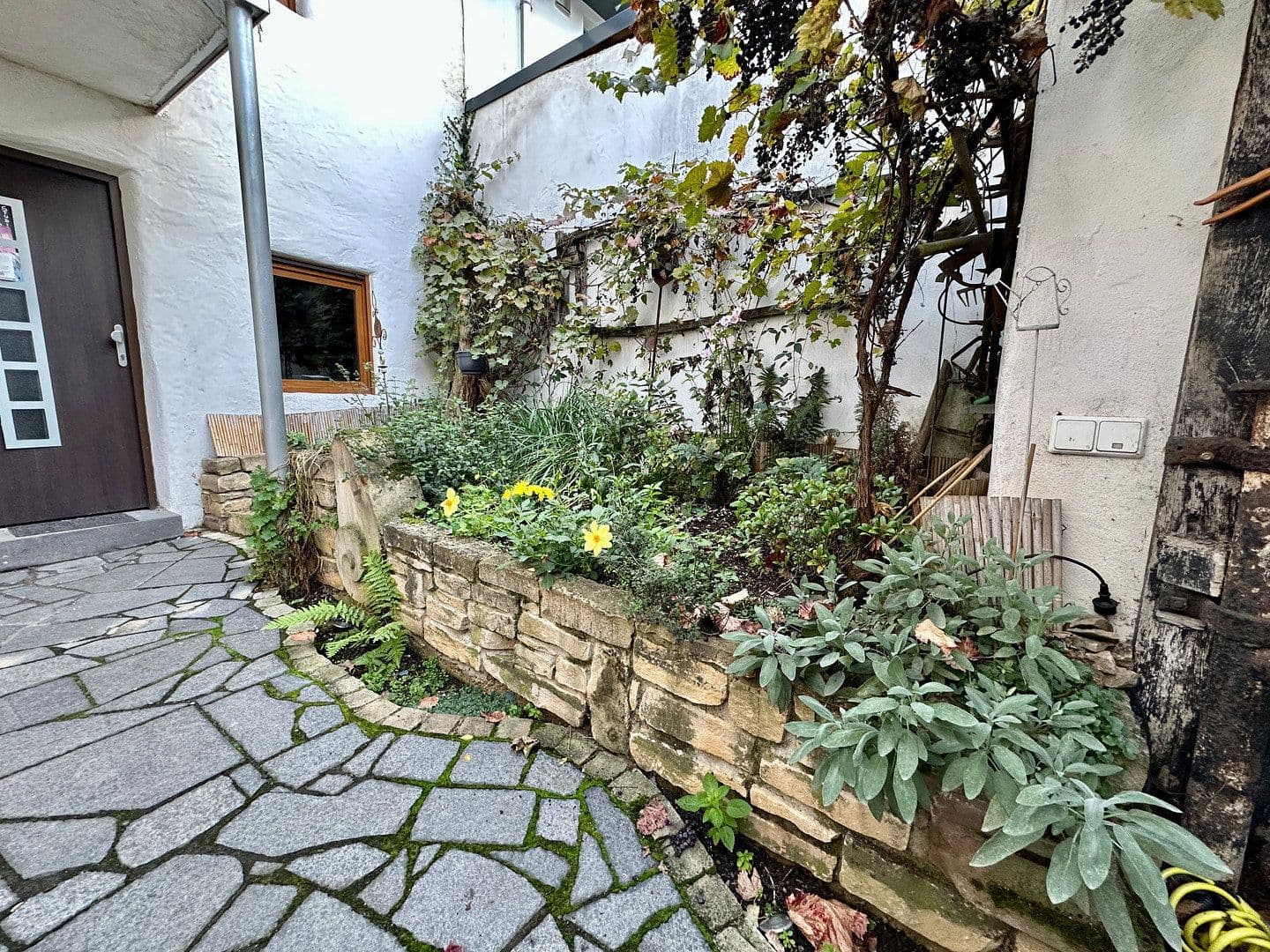 Pronájem nebytového prostoru 100 m², Hauptstraße 5, Kettig, Porýní-Falc Pronájem nebytového prostoru 100 m², Hauptstraße 5, Kettig, Porýní-Falc