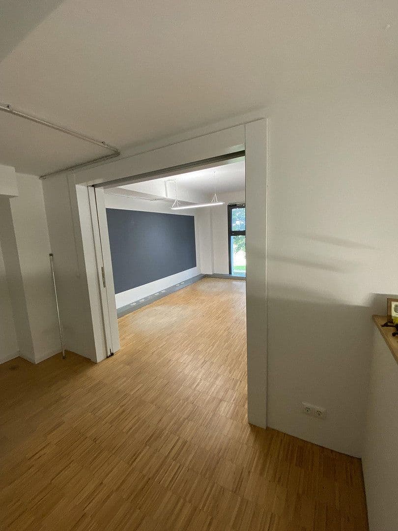 Pronájem kanceláře 125 m², Hamburg, Hamburg Pronájem kanceláře 125 m², Hamburg, Hamburg