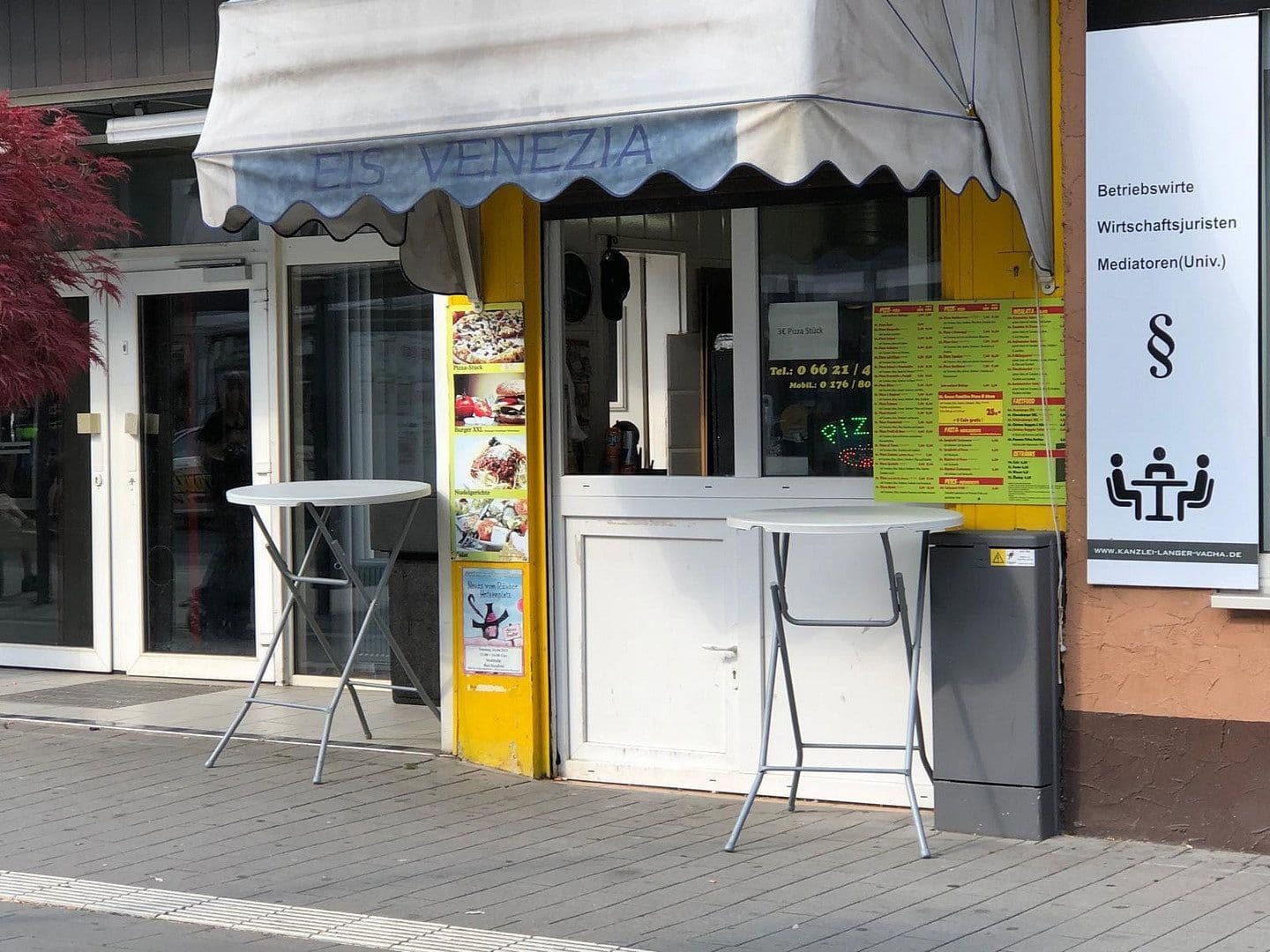 Prodej domu 1.220 m², pozemek 1.400 m², Breitenstraße 32/34, Bad Hersfeld, Hessen Prodej domu 1.220 m², pozemek 1.400 m², Breitenstraße 32/34, Bad Hersfeld, Hessen