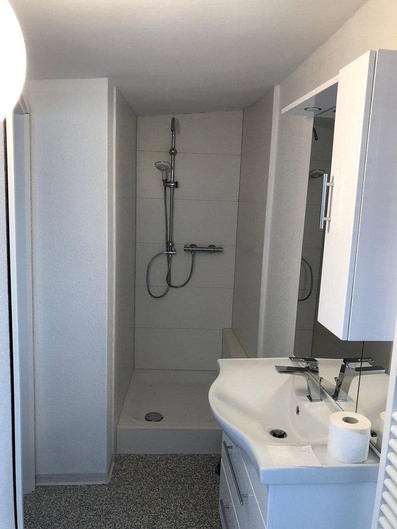 Prodej domu 1.220 m², pozemek 1.400 m², Breitenstraße 32/34, Bad Hersfeld, Hessen Prodej domu 1.220 m², pozemek 1.400 m², Breitenstraße 32/34, Bad Hersfeld, Hessen