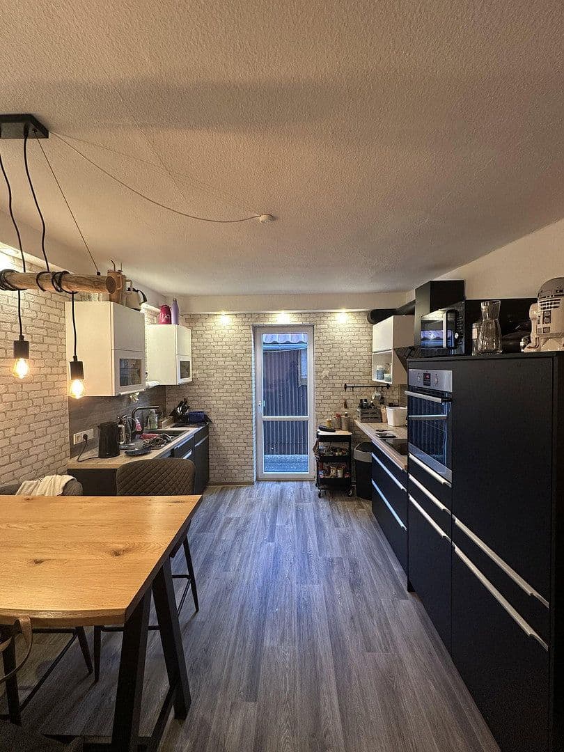Prodej domu 1.220 m², pozemek 1.400 m², Breitenstraße 32/34, Bad Hersfeld, Hessen Prodej domu 1.220 m², pozemek 1.400 m², Breitenstraße 32/34, Bad Hersfeld, Hessen