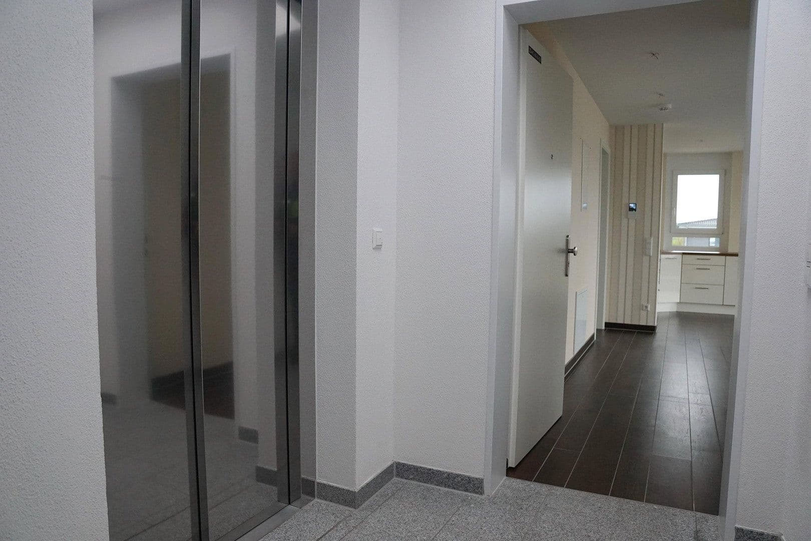 Pronájem bytu 2+kk 84 m², Markdorf, Bádensko-Württembersko Pronájem bytu 2+kk 84 m², Markdorf, Bádensko-Württembersko