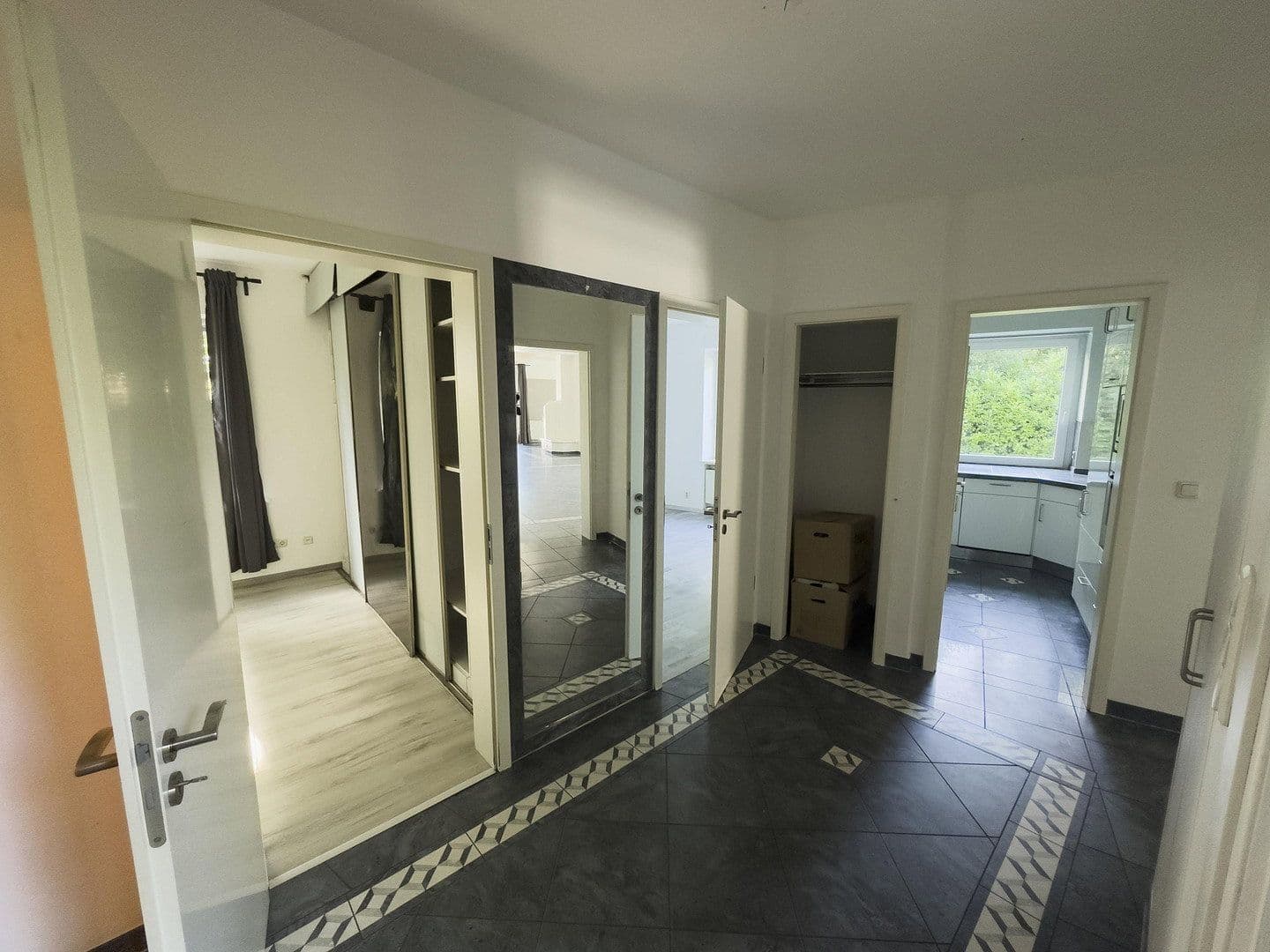 Prodej domu 235 m², pozemek 1.425 m², Im Lehmsaal 26, Seevetal, Dolní Sasko Prodej domu 235 m², pozemek 1.425 m², Im Lehmsaal 26, Seevetal, Dolní Sasko