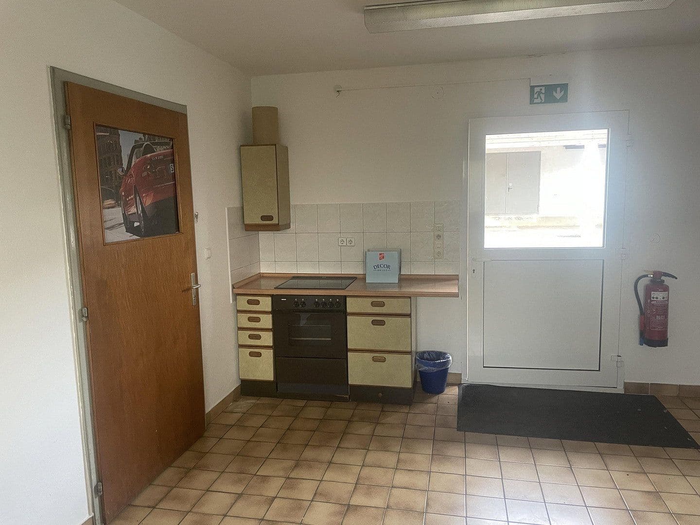 Pronájem kanceláře 133 m², Grafinger Str. 40, Grafing, Bavorsko Pronájem kanceláře 133 m², Grafinger Str. 40, Grafing, Bavorsko