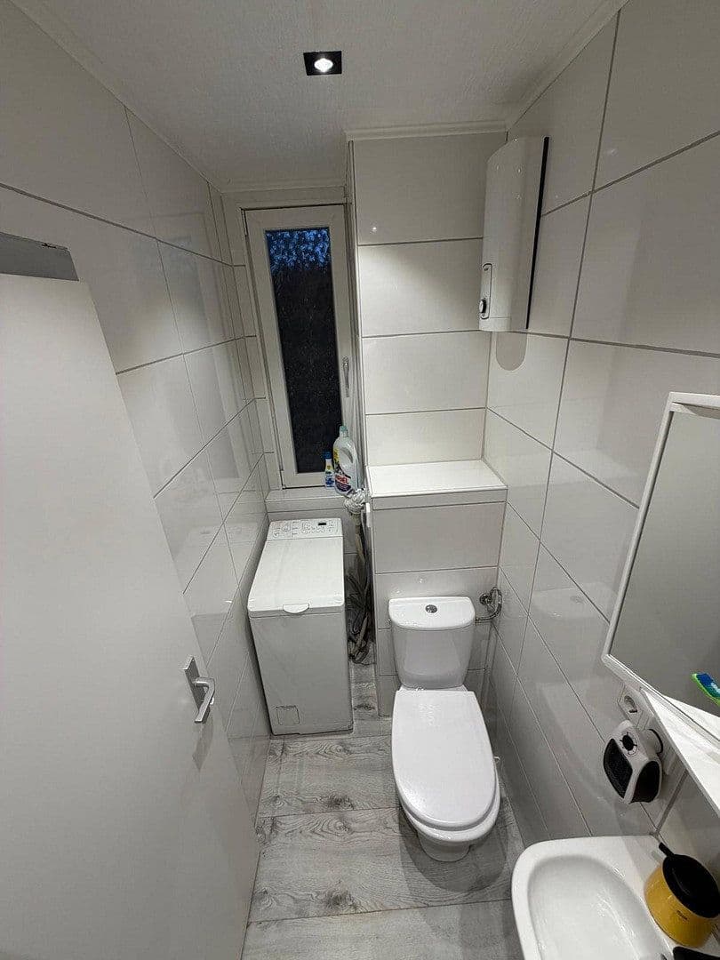 Pronájem bytu 1+1 25 m², Mannheim, Bádensko-Württembersko Pronájem bytu 1+1 25 m², Mannheim, Bádensko-Württembersko