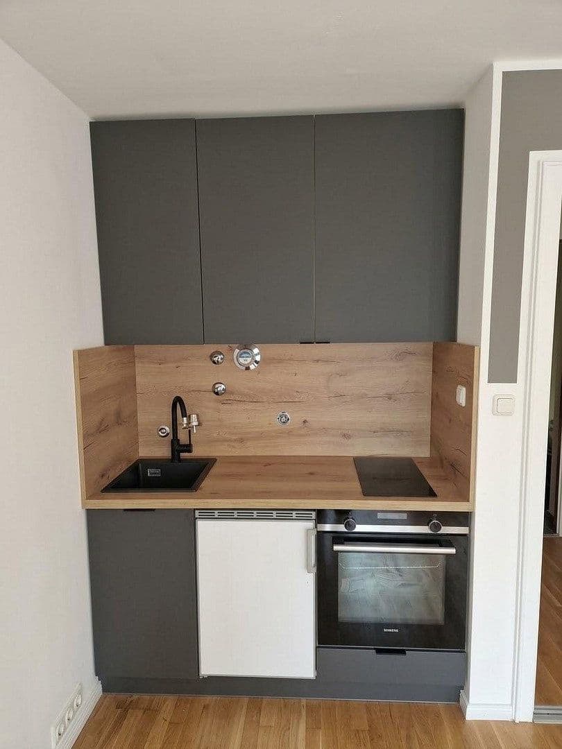 Prodej bytu 1+1 30 m², Türkenstraße 28, München, Bavorsko Prodej bytu 1+1 30 m², Türkenstraße 28, München, Bavorsko