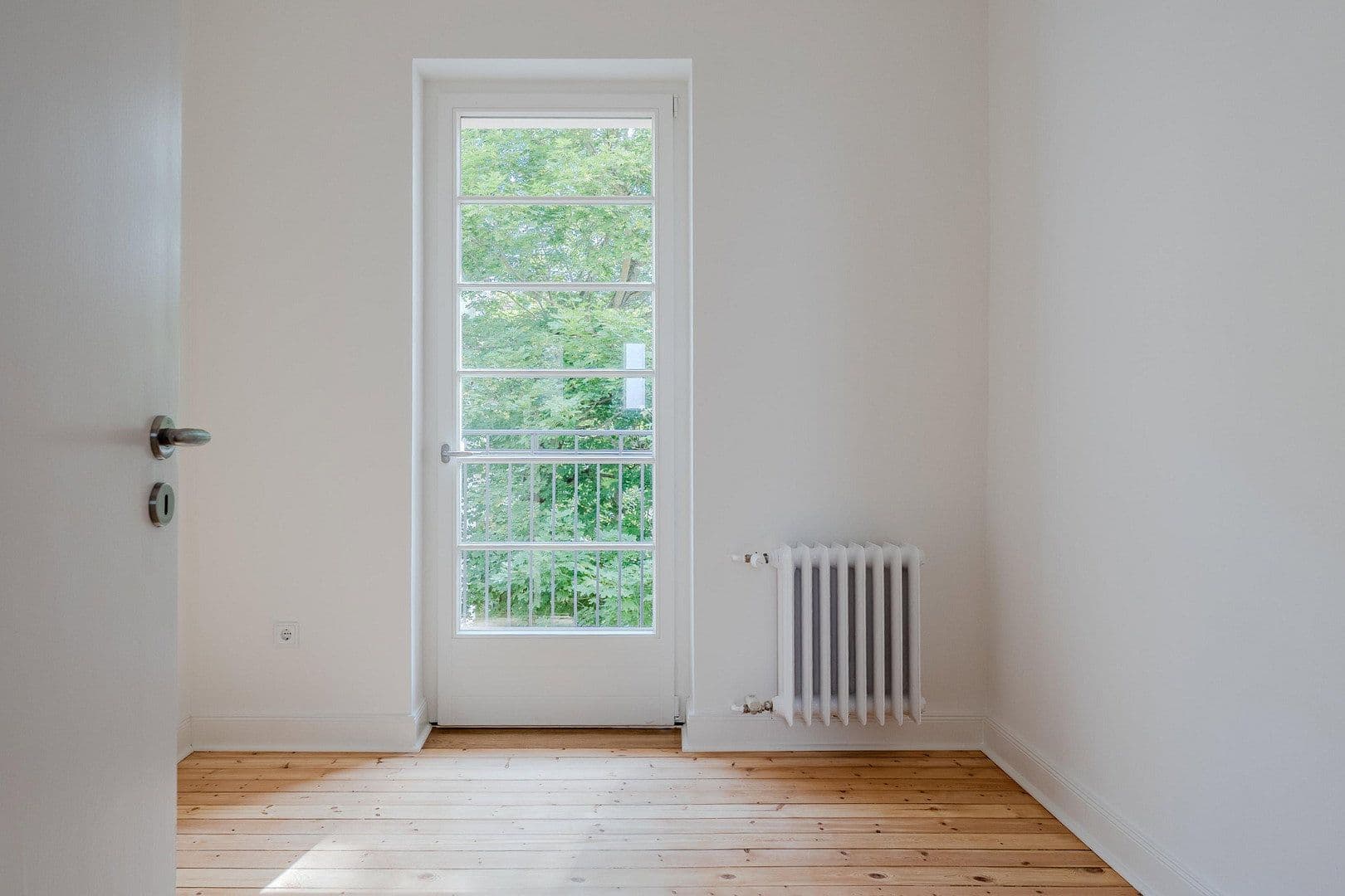 Prodej bytu 4+1 148 m², Düsseldorfer Str. 34, Berlin, Berlín Prodej bytu 4+1 148 m², Düsseldorfer Str. 34, Berlin, Berlín