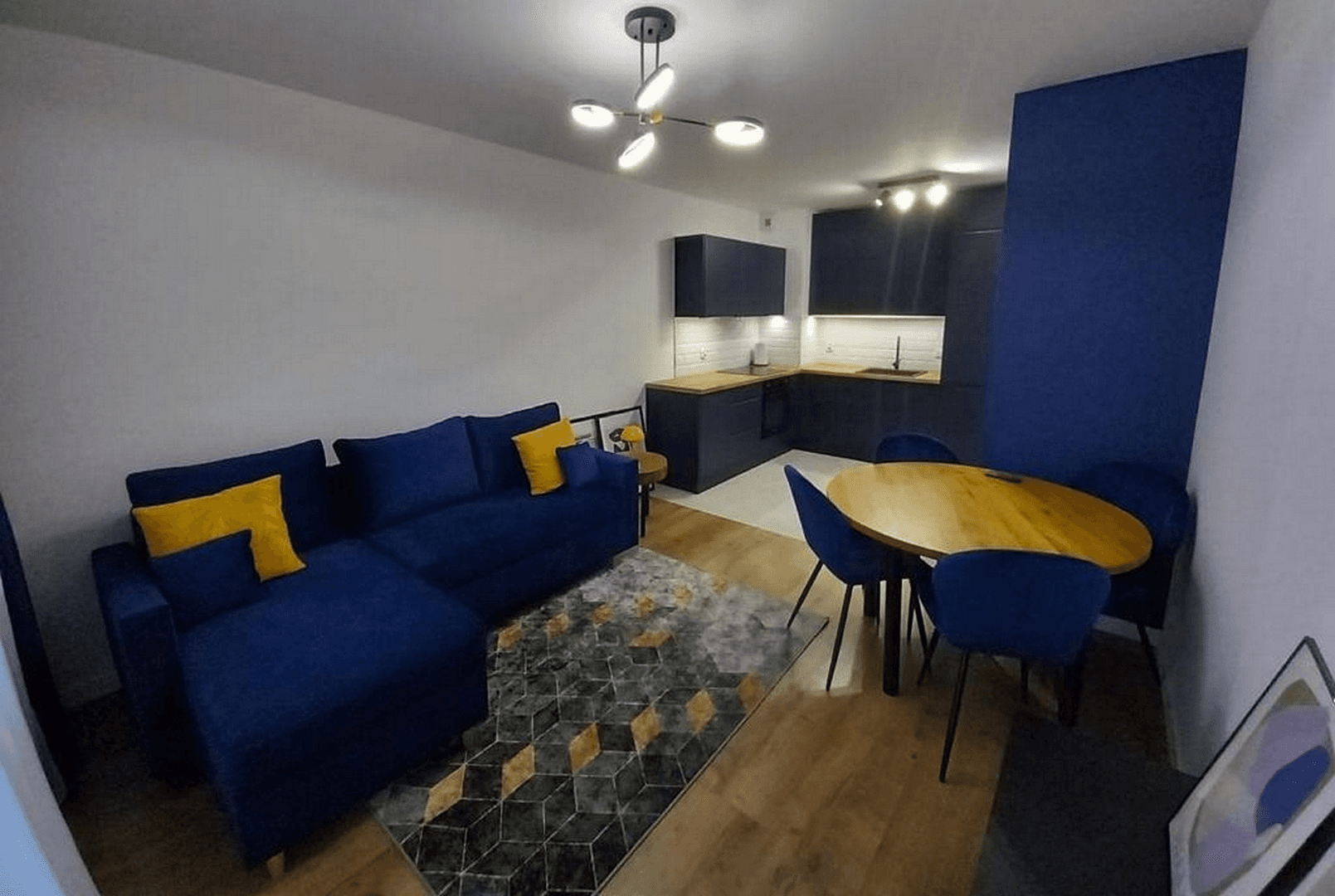 Pronájem bytu 2+1 48 m², Stuttgart, Bádensko-Württembersko Pronájem bytu 2+1 48 m², Stuttgart, Bádensko-Württembersko
