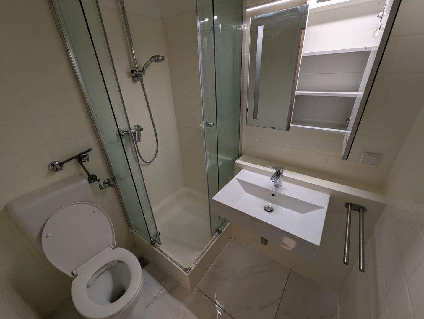 Prodej bytu 1+1 35 m², Göttingen, Dolní Sasko Prodej bytu 1+1 35 m², Göttingen, Dolní Sasko