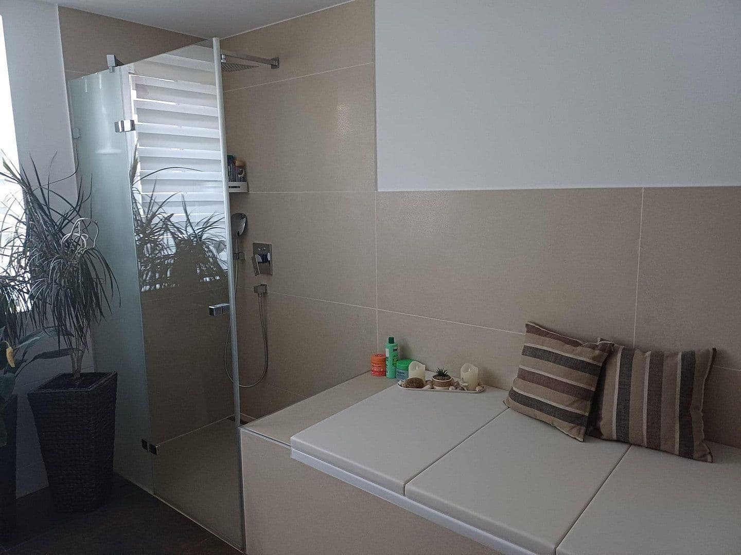 Prodej domu 140 m², pozemek 235 m², Gerlingen, Bádensko-Württembersko Prodej domu 140 m², pozemek 235 m², Gerlingen, Bádensko-Württembersko
