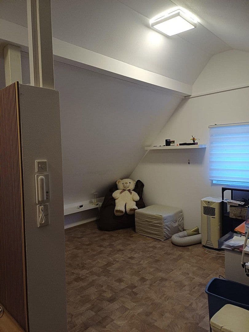 Prodej domu 140 m², pozemek 235 m², Gerlingen, Bádensko-Württembersko Prodej domu 140 m², pozemek 235 m², Gerlingen, Bádensko-Württembersko