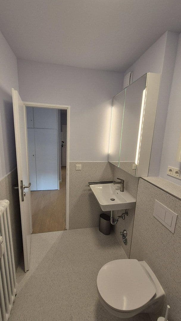 Pronájem bytu 1+kk 52 m², Augustastraße 9, Bonn, Severní Porýní-Vestfálsko Pronájem bytu 1+kk 52 m², Augustastraße 9, Bonn, Severní Porýní-Vestfálsko
