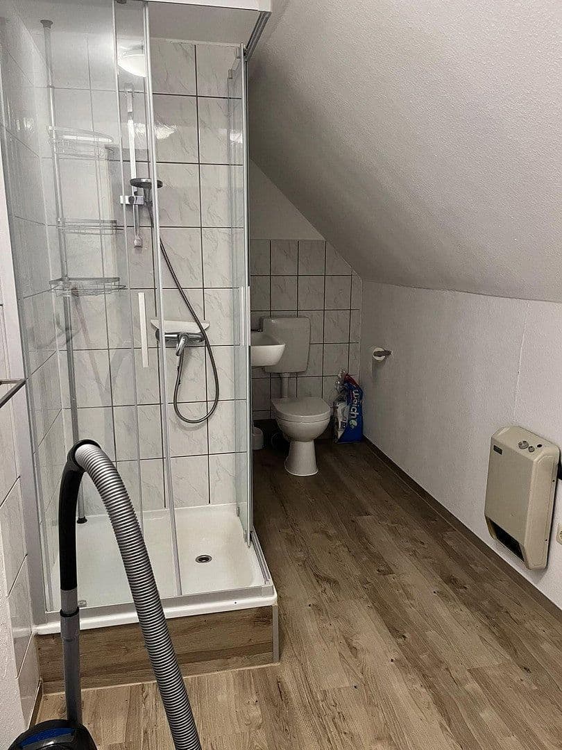Pronájem bytu 1+1 25 m², Oberforstbacher Straße 337, Cáchy, Severní Porýní-Vestfálsko Pronájem bytu 1+1 25 m², Oberforstbacher Straße 337, Cáchy, Severní Porýní-Vestfálsko