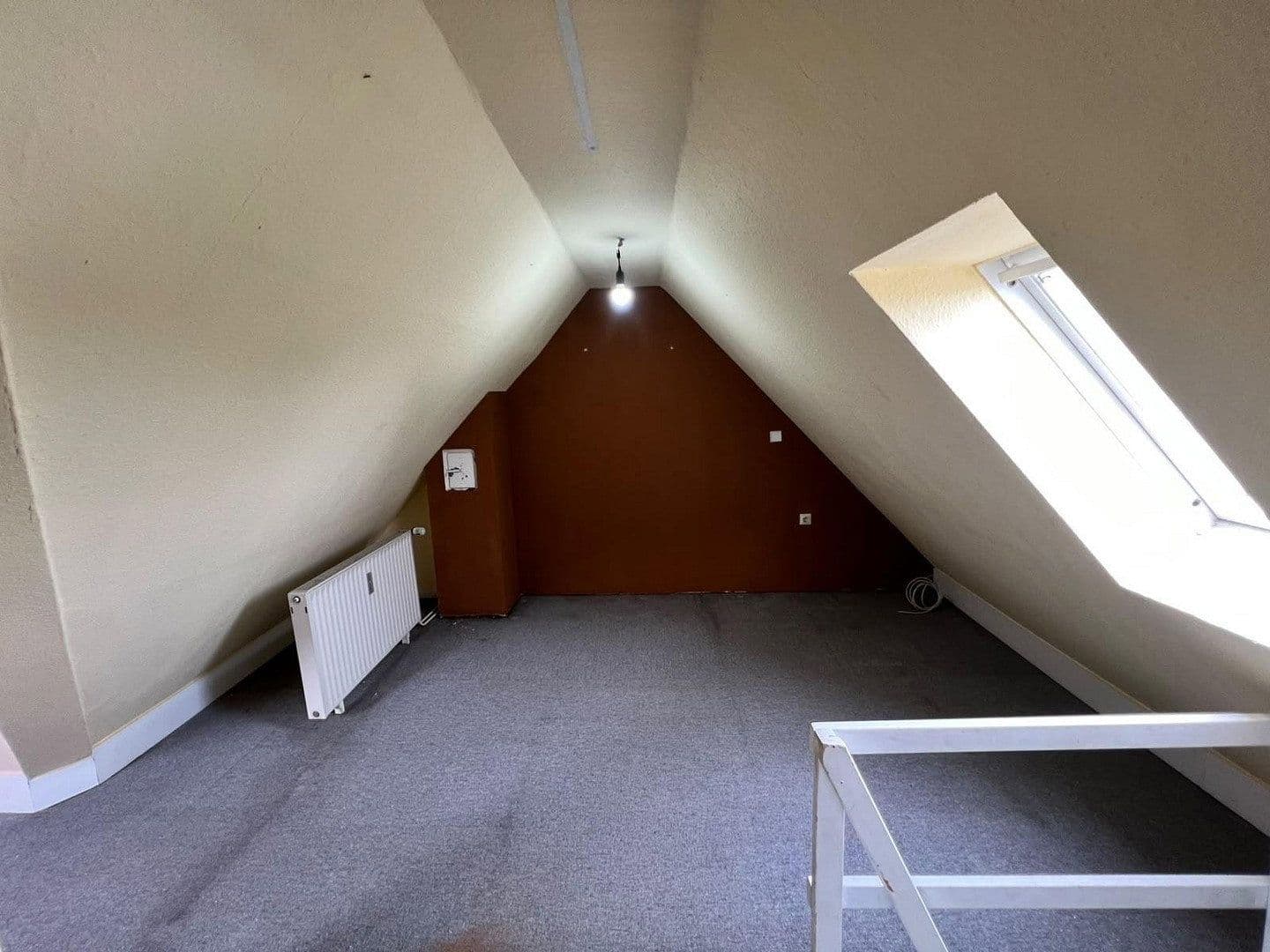 Prodej domu 172 m², pozemek 320 m², Volkardeyer Straße 22, Ratingen, Severní Porýní-Vestfálsko Prodej domu 172 m², pozemek 320 m², Volkardeyer Straße 22, Ratingen, Severní Porýní-Vestfálsko