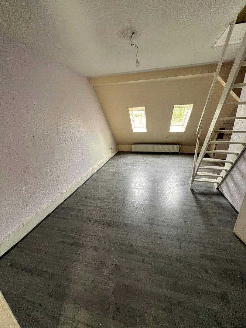 Prodej domu 172 m², pozemek 320 m², Volkardeyer Straße 22, Ratingen, Severní Porýní-Vestfálsko Prodej domu 172 m², pozemek 320 m², Volkardeyer Straße 22, Ratingen, Severní Porýní-Vestfálsko