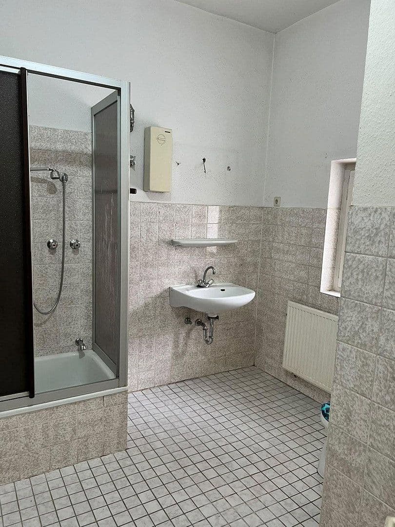 Prodej domu 172 m², pozemek 320 m², Volkardeyer Straße 22, Ratingen, Severní Porýní-Vestfálsko Prodej domu 172 m², pozemek 320 m², Volkardeyer Straße 22, Ratingen, Severní Porýní-Vestfálsko
