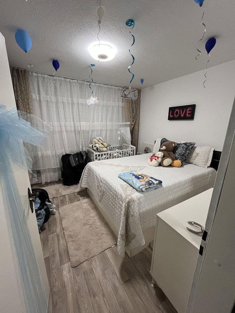 Pronájem bytu 2+1 60 m², Am Sonnigen Hang 21, Mainz, Porýní-Falc Pronájem bytu 2+1 60 m², Am Sonnigen Hang 21, Mainz, Porýní-Falc