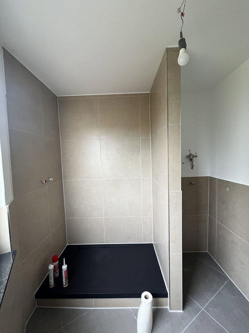 Pronájem bytu 3+1 79 m², Wuppertal, Severní Porýní-Vestfálsko Pronájem bytu 3+1 79 m², Wuppertal, Severní Porýní-Vestfálsko