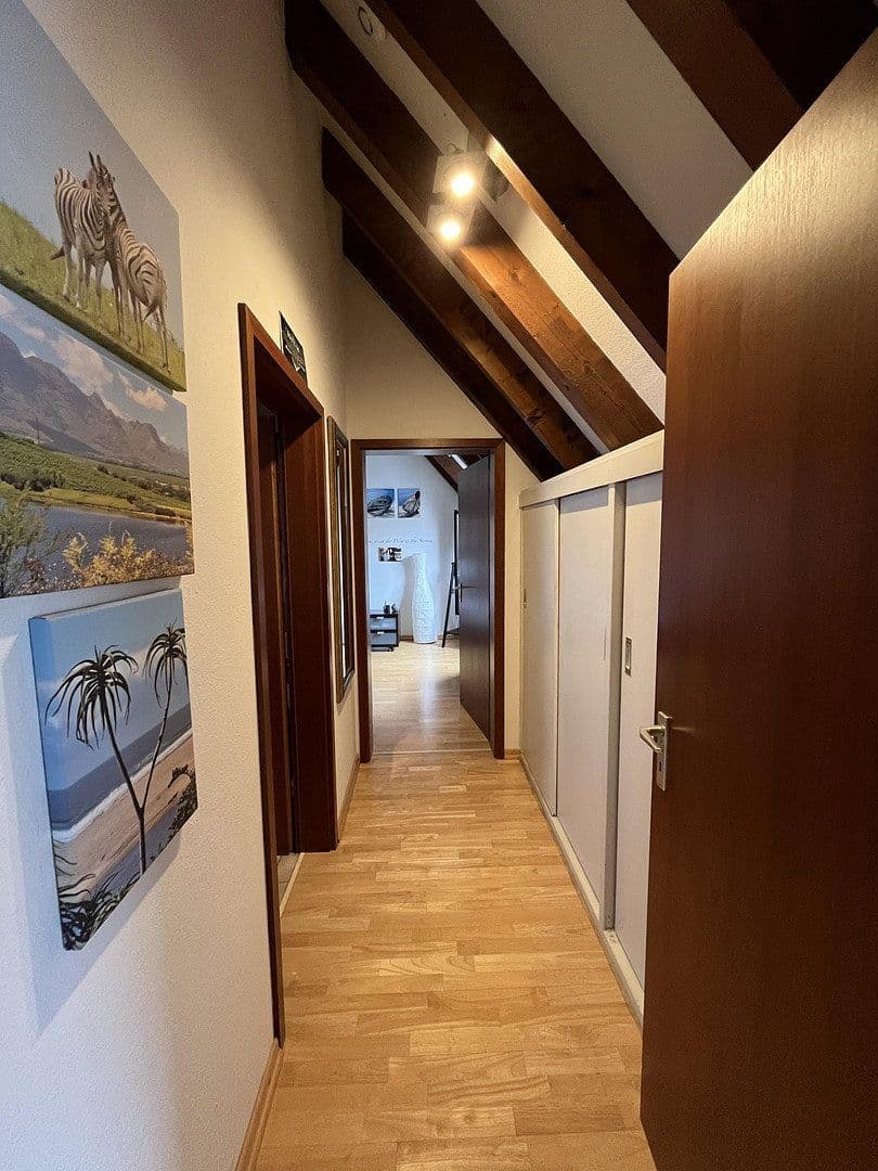 Pronájem bytu 2+1 69 m², Stuttgart, Bádensko-Württembersko Pronájem bytu 2+1 69 m², Stuttgart, Bádensko-Württembersko