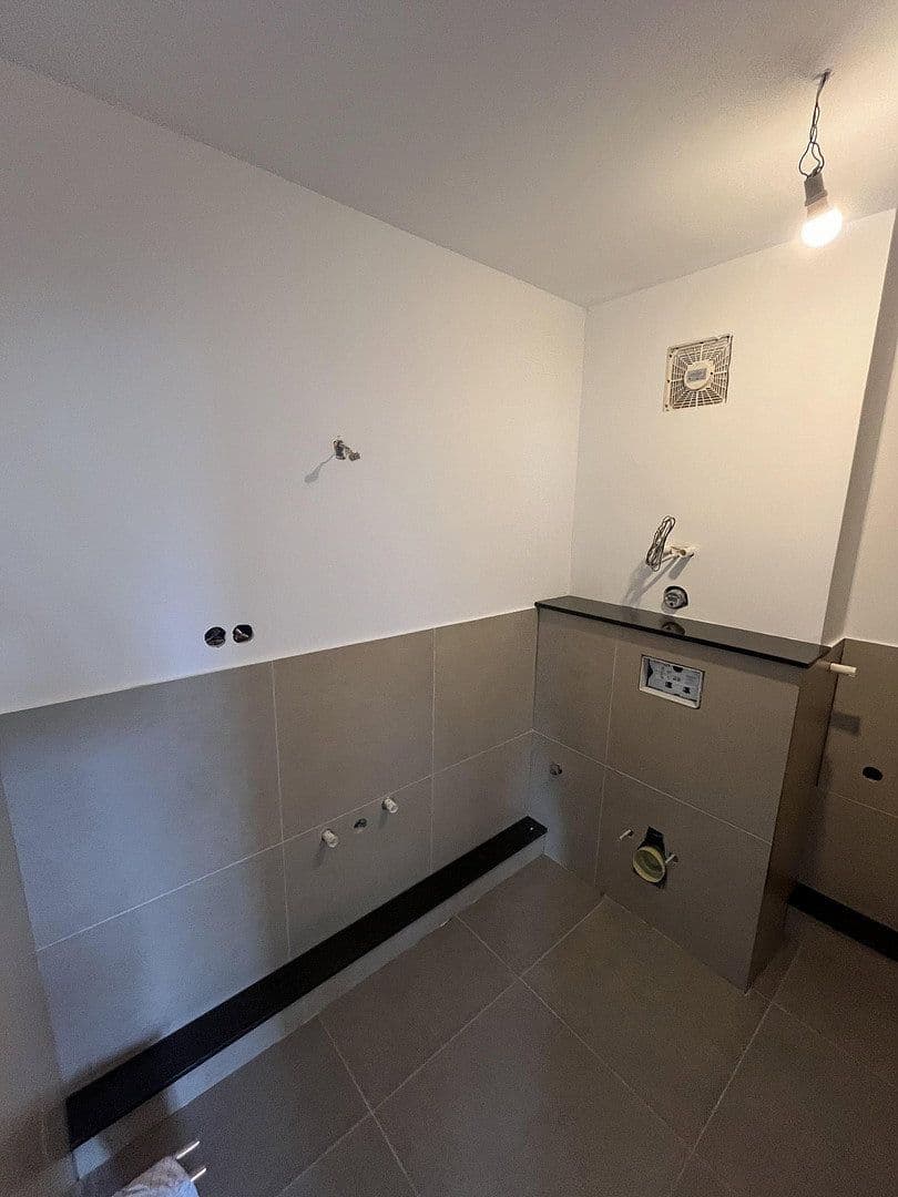 Pronájem bytu 2+1 56 m², Wuppertal, Severní Porýní-Vestfálsko Pronájem bytu 2+1 56 m², Wuppertal, Severní Porýní-Vestfálsko