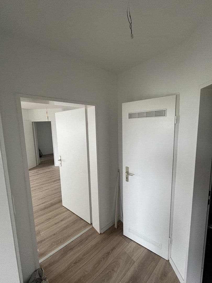 Pronájem bytu 2+1 56 m², Wuppertal, Severní Porýní-Vestfálsko Pronájem bytu 2+1 56 m², Wuppertal, Severní Porýní-Vestfálsko