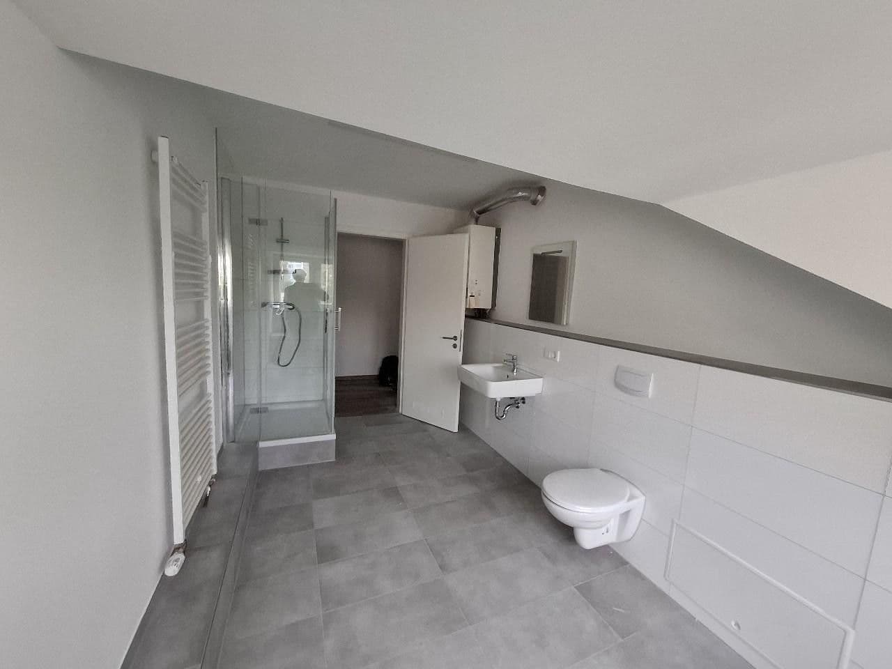 Pronájem bytu 2+1 40 m², Frankfurt am Main, Hessen Pronájem bytu 2+1 40 m², Frankfurt am Main, Hessen
