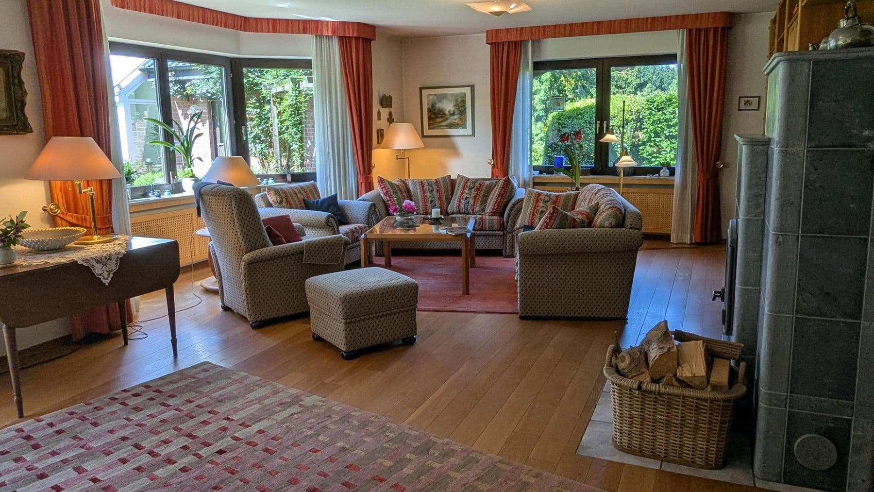 Prodej domu 216 m², pozemek 2.520 m², Melle, Dolní Sasko Prodej domu 216 m², pozemek 2.520 m², Melle, Dolní Sasko