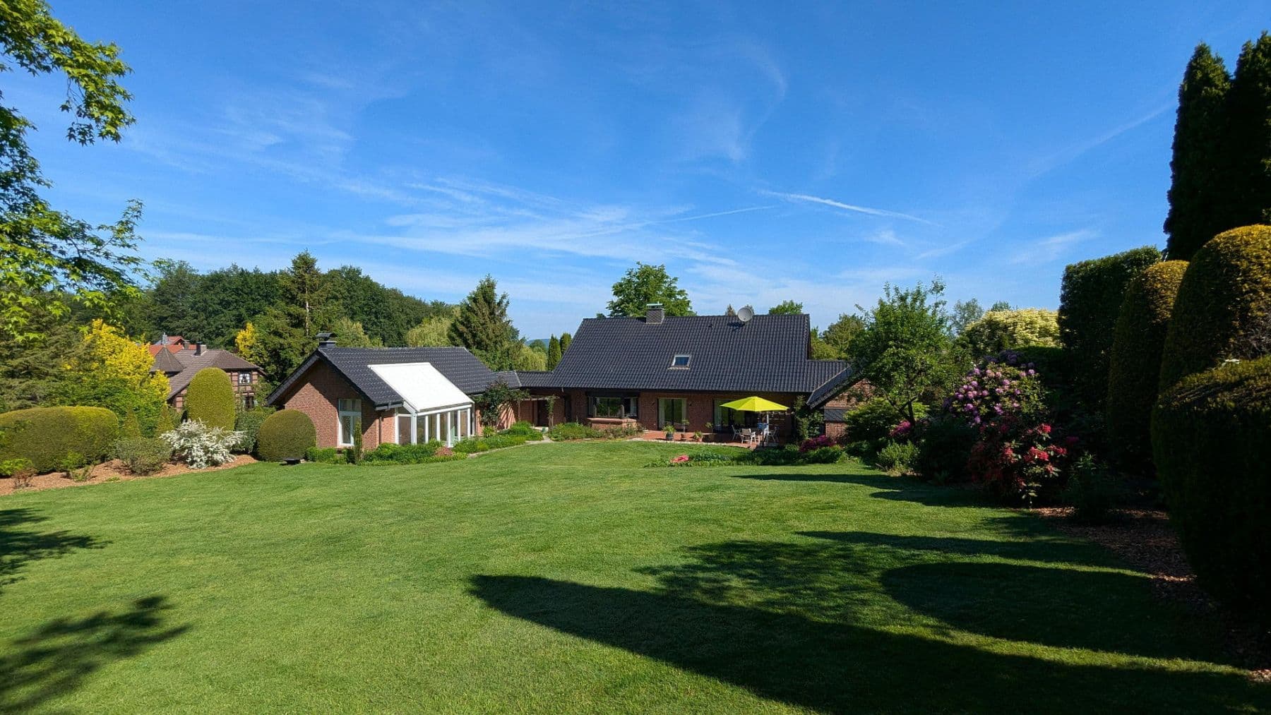 Prodej domu 216 m², pozemek 2.520 m², Melle, Dolní Sasko Prodej domu 216 m², pozemek 2.520 m², Melle, Dolní Sasko