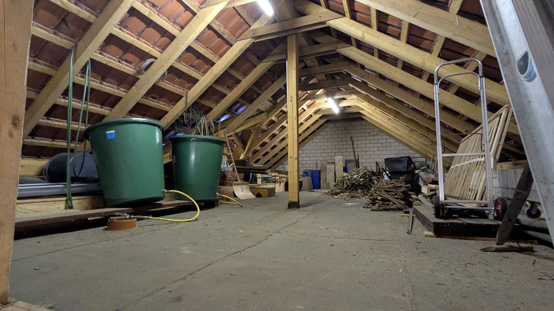 Prodej domu 216 m², pozemek 2.520 m², Melle, Dolní Sasko Prodej domu 216 m², pozemek 2.520 m², Melle, Dolní Sasko