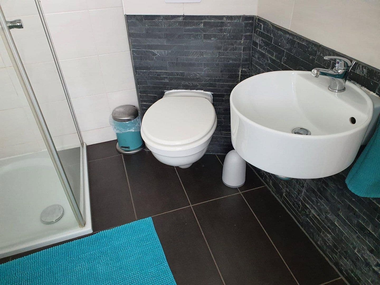 Prodej domu 190 m², pozemek 956 m², Stipshausen, Porýní-Falc Prodej domu 190 m², pozemek 956 m², Stipshausen, Porýní-Falc