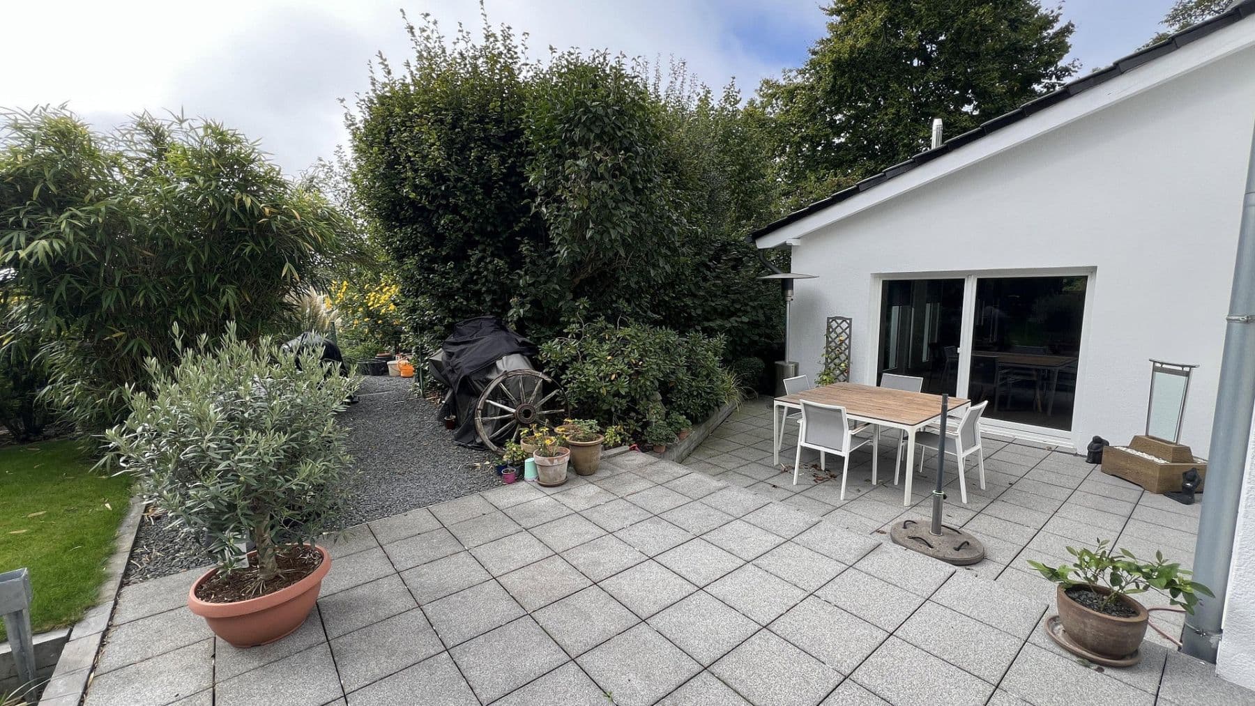 Prodej domu 165 m², pozemek 777 m², Erftstadt, Severní Porýní-Vestfálsko Prodej domu 165 m², pozemek 777 m², Erftstadt, Severní Porýní-Vestfálsko