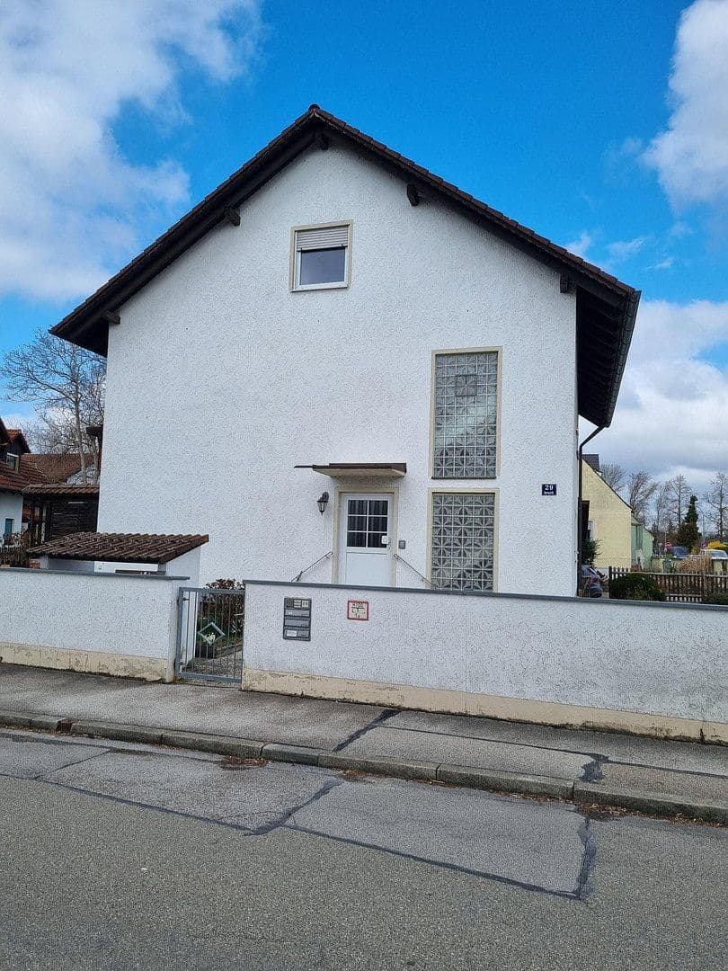 Prodej domu 245 m², pozemek 662 m², Oberringstrasse 29, Ingolstadt, Bavorsko Prodej domu 245 m², pozemek 662 m², Oberringstrasse 29, Ingolstadt, Bavorsko