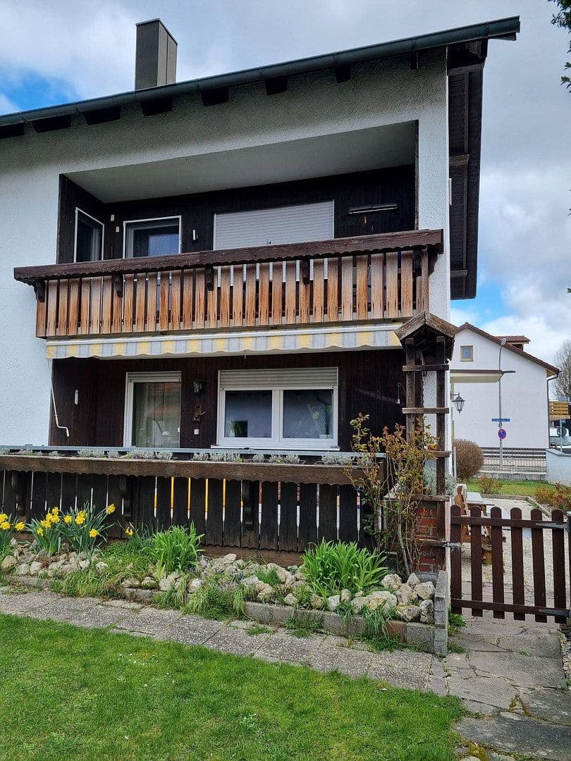 Prodej domu 245 m², pozemek 662 m², Oberringstrasse 29, Ingolstadt, Bavorsko Prodej domu 245 m², pozemek 662 m², Oberringstrasse 29, Ingolstadt, Bavorsko