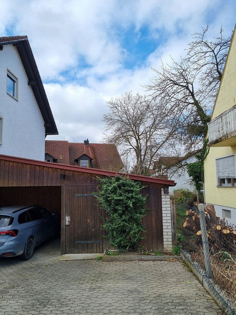 Prodej domu 245 m², pozemek 662 m², Oberringstrasse 29, Ingolstadt, Bavorsko Prodej domu 245 m², pozemek 662 m², Oberringstrasse 29, Ingolstadt, Bavorsko
