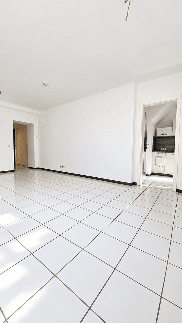 Pronájem bytu 2+1 50 m², Maria-Theresia-Allee 35, Cáchy, Severní Porýní-Vestfálsko Pronájem bytu 2+1 50 m², Maria-Theresia-Allee 35, Cáchy, Severní Porýní-Vestfálsko