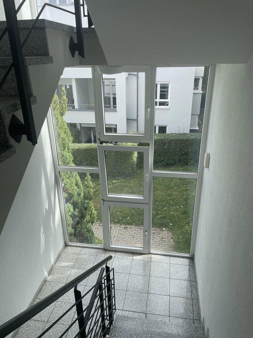Pronájem bytu 4+1 84 m², Böblingen, Bádensko-Württembersko Pronájem bytu 4+1 84 m², Böblingen, Bádensko-Württembersko