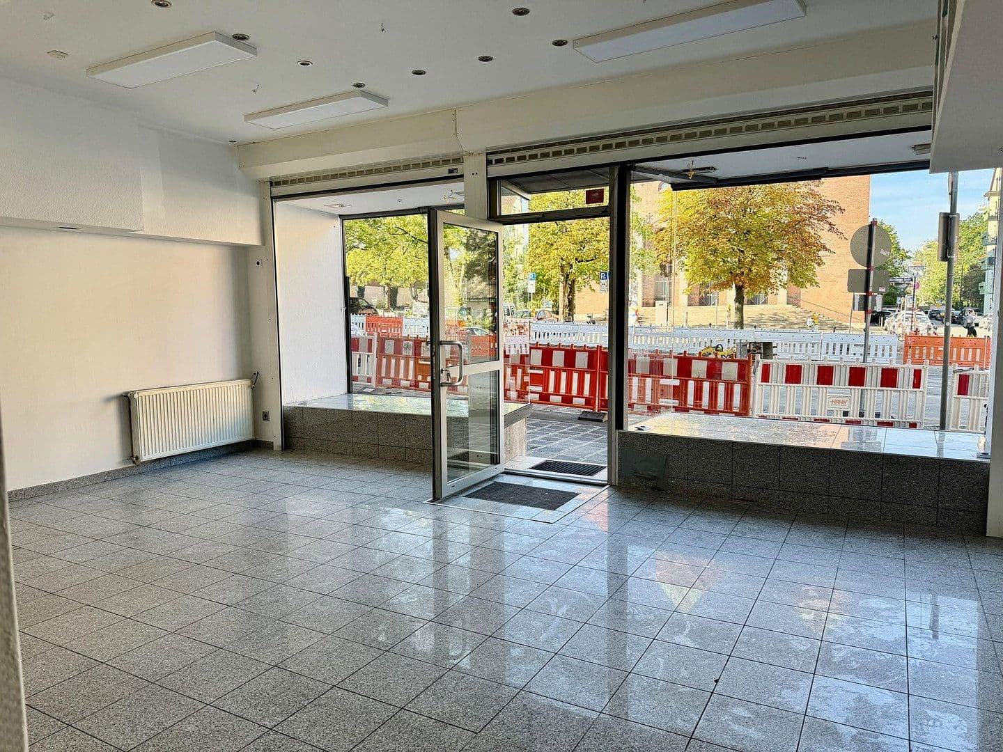 Pronájem nebytového prostoru 70 m², Allersberger Str. 111, Nürnberg, Bavorsko Pronájem nebytového prostoru 70 m², Allersberger Str. 111, Nürnberg, Bavorsko