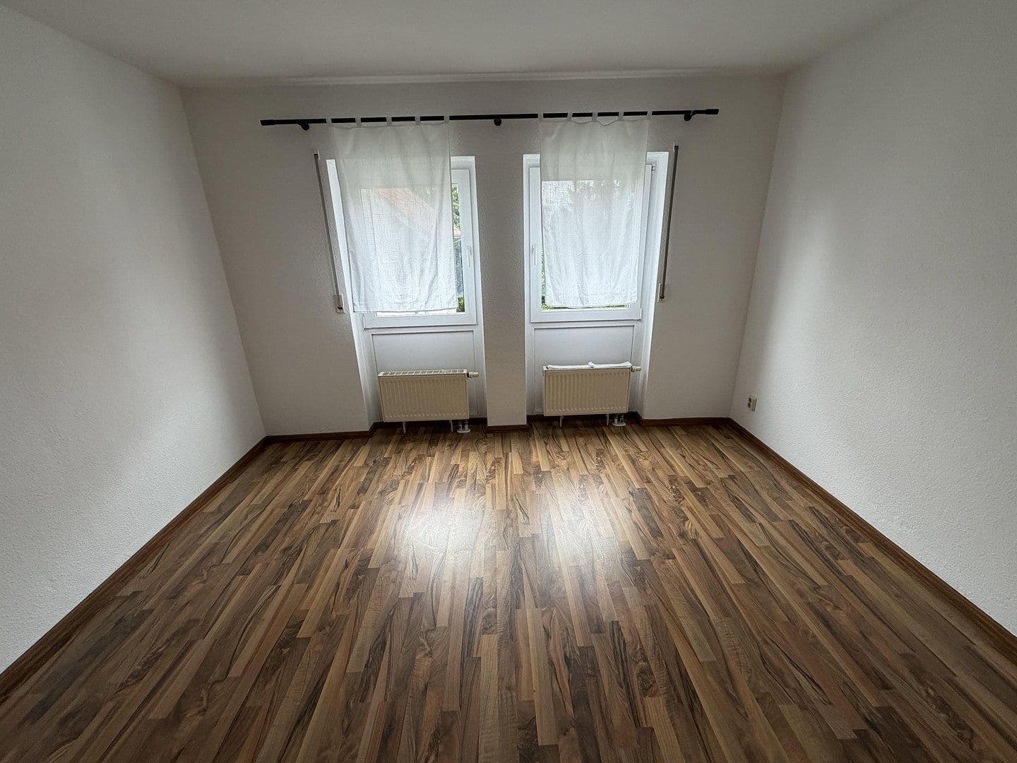 Pronájem bytu 3+1 77 m², Feldstr. 1b, Gerstungen, Durynsko Pronájem bytu 3+1 77 m², Feldstr. 1b, Gerstungen, Durynsko