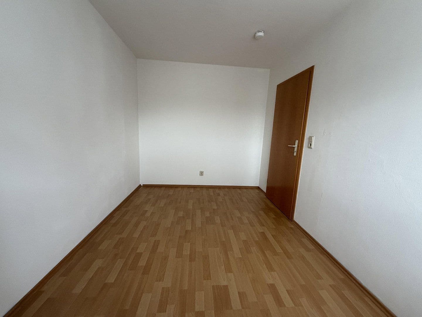 Pronájem bytu 3+1 77 m², Feldstr. 1b, Gerstungen, Durynsko Pronájem bytu 3+1 77 m², Feldstr. 1b, Gerstungen, Durynsko