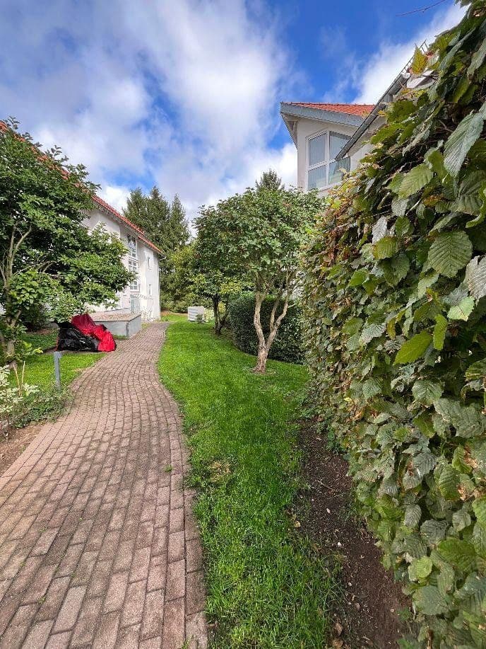 Pronájem bytu 3+1 77 m², Feldstr. 1b, Gerstungen, Durynsko Pronájem bytu 3+1 77 m², Feldstr. 1b, Gerstungen, Durynsko