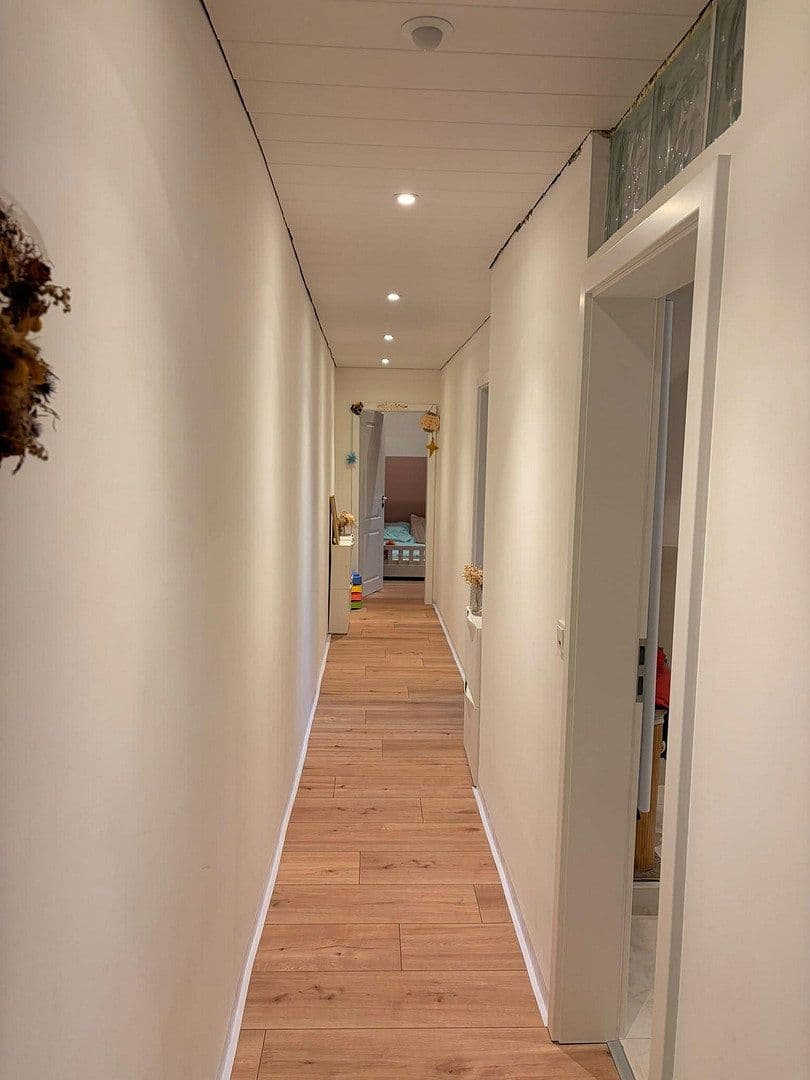 Prodej domu 100 m², pozemek 630 m², Mannheim, Bádensko-Württembersko Prodej domu 100 m², pozemek 630 m², Mannheim, Bádensko-Württembersko