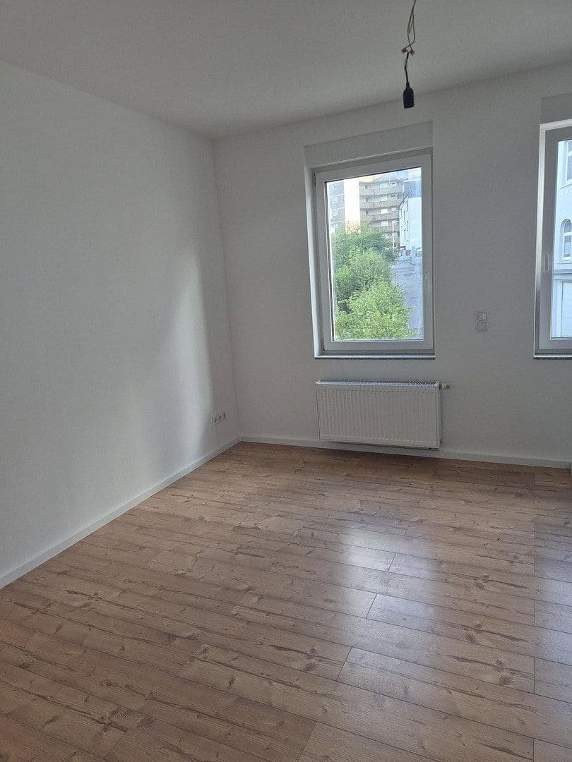 Pronájem bytu 3+1 100 m², Loher Str. 35, Lüdenscheid, Severní Porýní-Vestfálsko Pronájem bytu 3+1 100 m², Loher Str. 35, Lüdenscheid, Severní Porýní-Vestfálsko